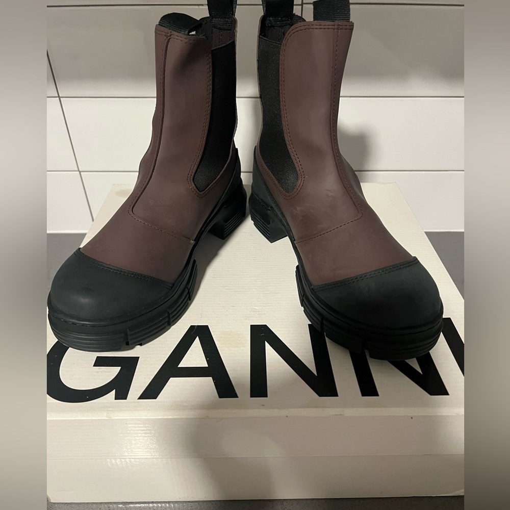 Ganni Black and Brown Women's Boots - Picture 2 of 4